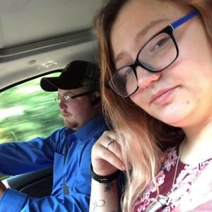 Meet your Posher, Brooke